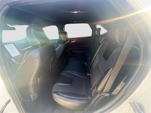 Used 2023 Ford Edge ST image 24