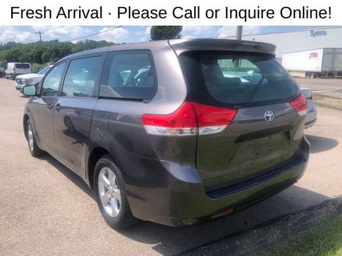 Used 2014 Toyota Sienna L FWD image 3