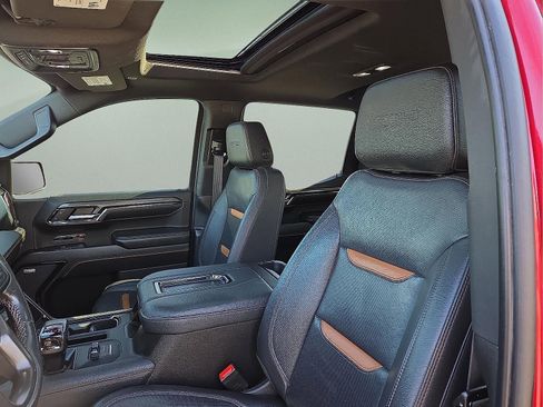 Certified 2022 GMC Sierra 1500 AT4 w/ AT4 Premium Package image 13