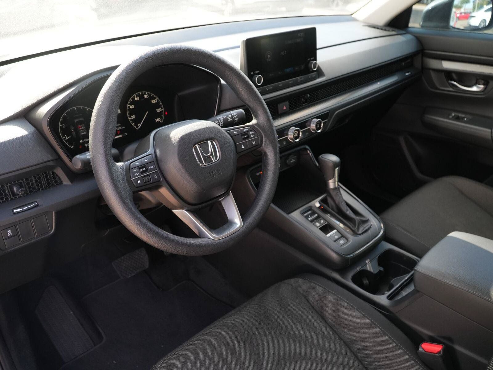 Used 2025 Honda CR-V LX image 6