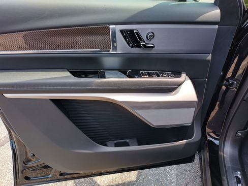 New 2026 Cadillac Vistiq Sport image 7