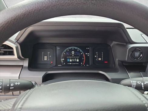 Used 2025 Toyota Tacoma SR5 AWD/4WD image 11