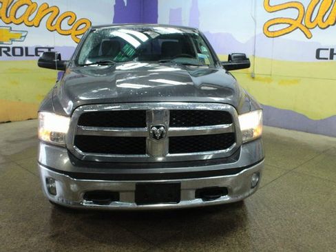 Used 2018 RAM 1500 Classic SLT image 3
