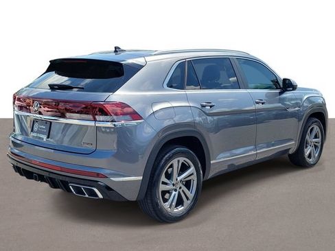 Used 2024 Volkswagen Atlas Cross Sport SEL R-Line AWD/4WD image 4