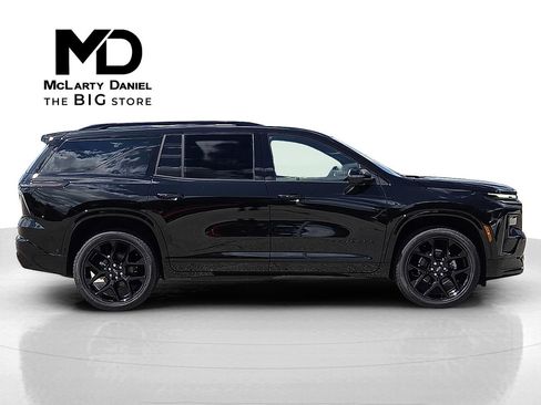 Used 2026 Chevrolet Traverse RS image 6