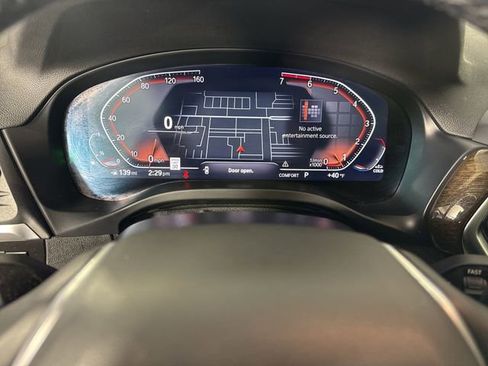 Used 2024 BMW X4 xDrive30i w/ Parking Assistance Package image 16