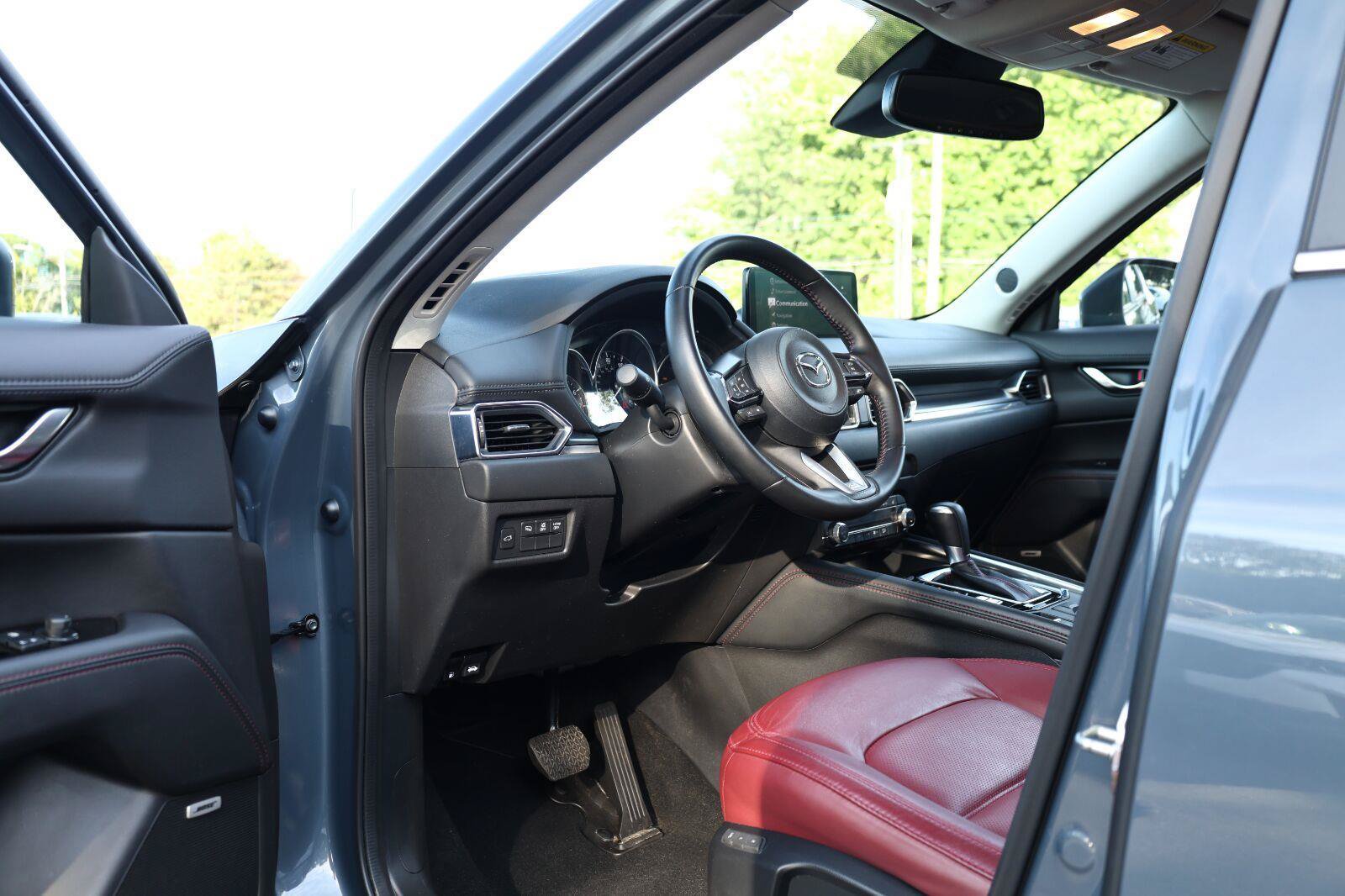 Used 2025 MAZDA CX-5 Carbon Edition AWD/4WD image 12