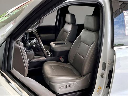 Used 2019 Chevrolet Silverado 1500 LTZ w/ LTZ Premium Package AWD/4WD image 18