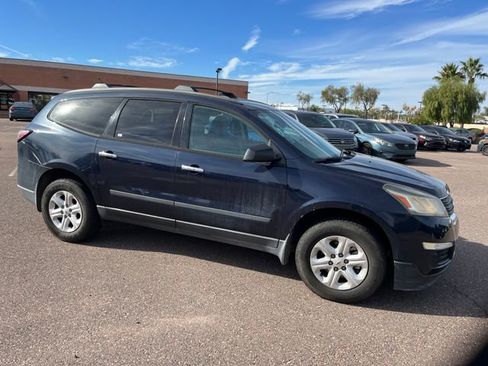 Used 2015 Chevrolet Traverse LS image 6