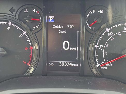 Used 2023 Toyota 4Runner SR5 Premium w/ Moonroof Package image 37