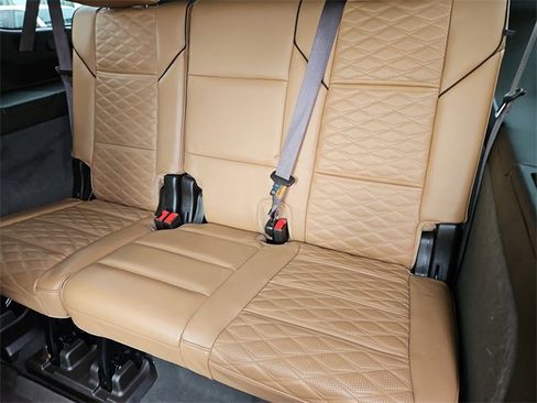 Used 2023 Cadillac Escalade ESV Premium Luxury image 22