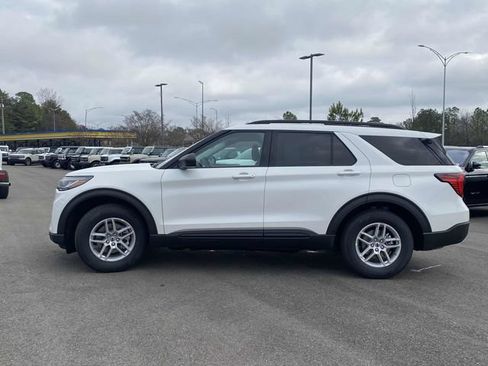 New 2026 Ford Explorer Active w/ Active Comfort Package RWD image 6