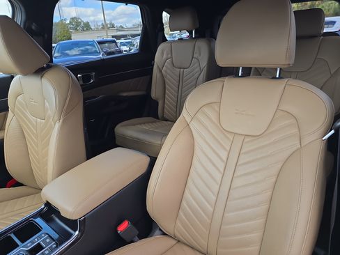 Used 2025 Kia Sorento SX Prestige w/ Olive Brown Leather Package image 23