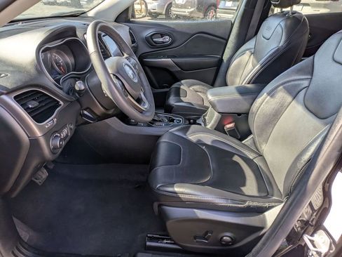 Used 2022 Jeep Cherokee Limited w/ Elite Package image 13