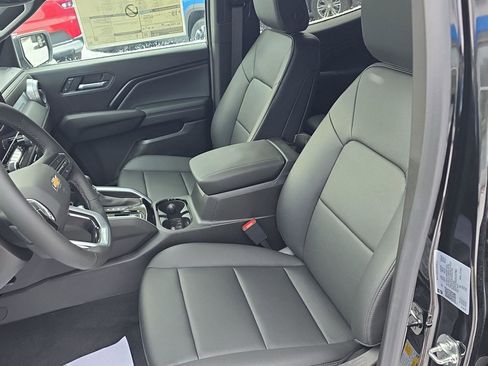 New 2025 Chevrolet Colorado LT w/ LT Convenience Package image 13