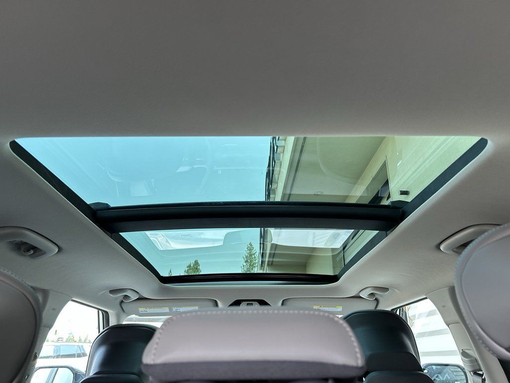 New 2027 Kia Seltos EX w/ EX Panoramic Sunroof Package AWD/4WD image 15