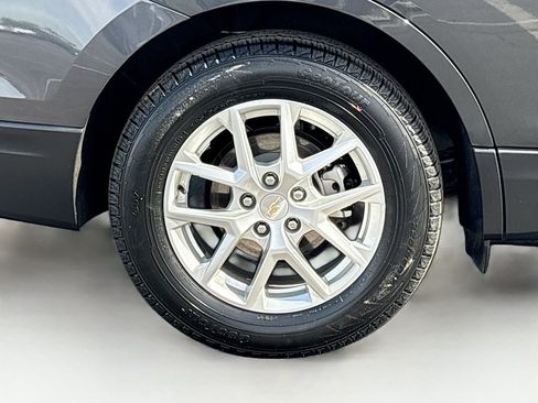 Used 2023 Chevrolet Equinox LT w/ Driver Convenience Package FWD image 32