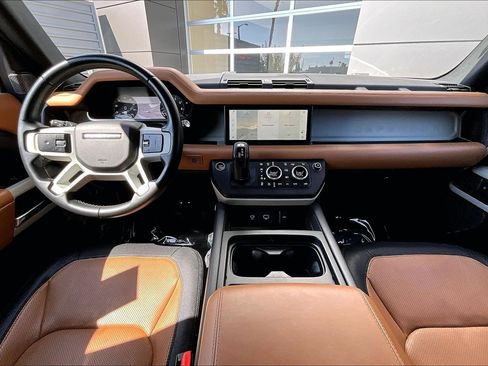 Certified 2023 Land Rover Defender 110 X-Dynamic SE AWD/4WD image 14