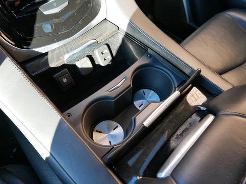 Used 2020 Cadillac Escalade Platinum image 21