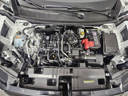 New 2026 Nissan Kicks SR w/ Cold Weather Package image 11