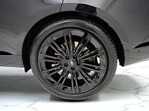 Used 2023 Land Rover Range Rover SE image 40