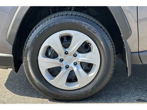 Certified 2024 Toyota RAV4 LE AWD/4WD image 31