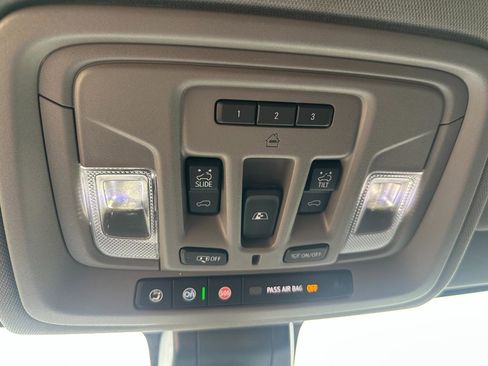 Used 2023 GMC Sierra 2500 Denali w/ Denali Ultimate Package image 46