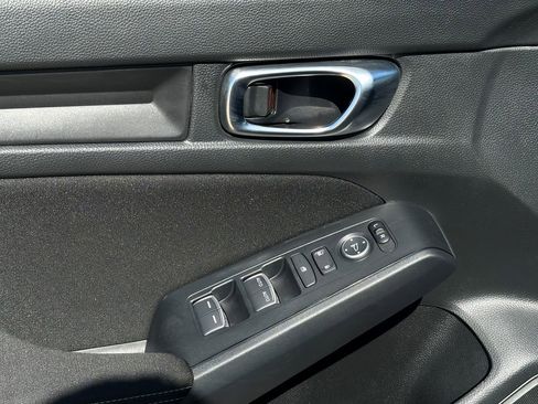 Used 2025 Honda Civic Sport image 16