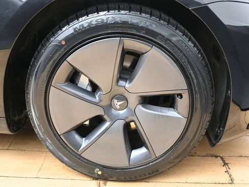 Used 2023 Tesla Model 3 Standard Range RWD image 13
