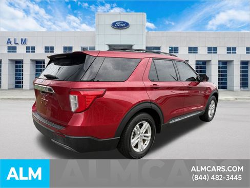 Used 2021 Ford Explorer XLT RWD image 5
