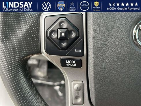 Used 2015 Toyota Tacoma 4x4 Access Cab V6 w/ TRD Sport Package image 19