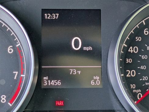 Used 2020 Volkswagen Golf 4-Door image 23