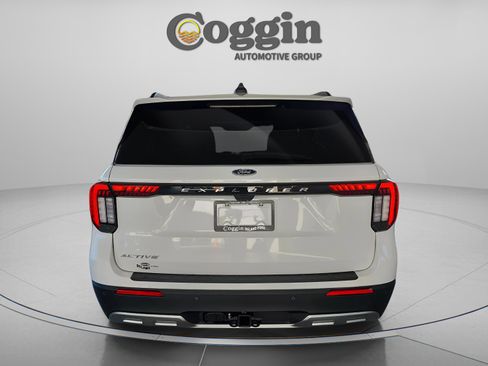 New 2026 Ford Explorer Active w/ Active Comfort Package image 4
