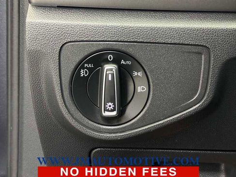 Used 2018 Volkswagen Atlas SE image 42