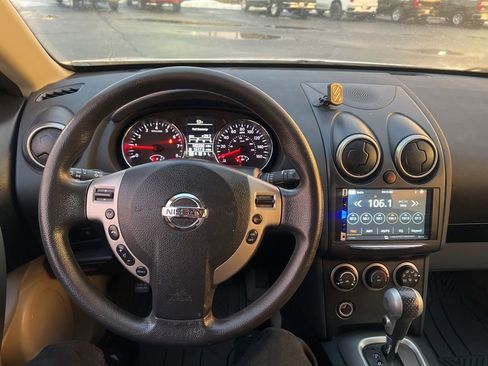 Used 2013 Nissan Rogue SV image 21