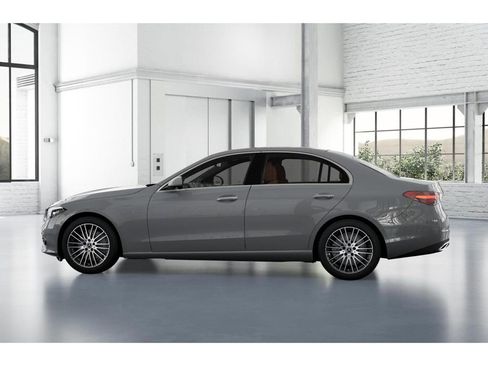 Used 2025 Mercedes-Benz C 300 4MATIC Sedan image 33