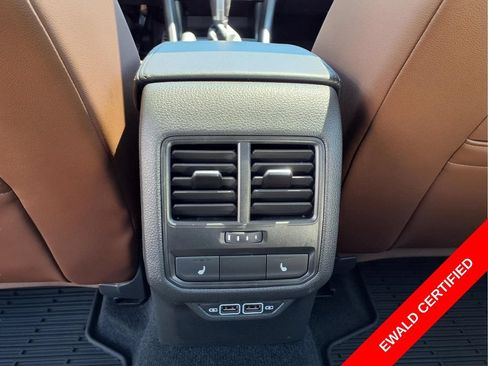 Used 2020 Volkswagen Passat 2.0T SEL FWD image 27