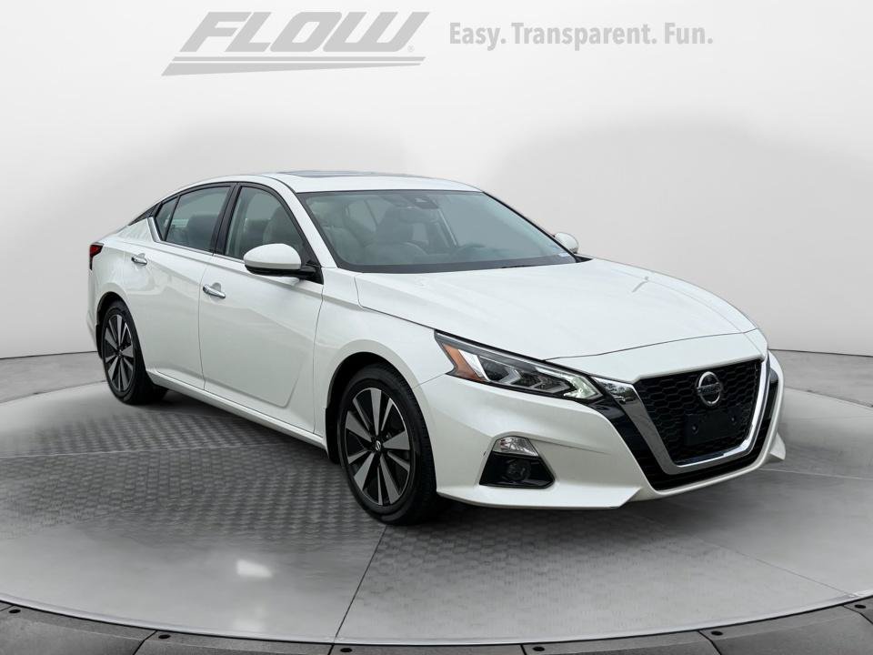 Used 2020 Nissan Altima 2.5 SV FWD image 1