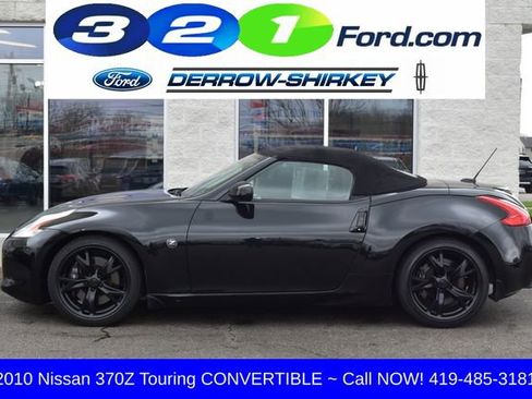 Used 2010 Nissan 370Z Touring w/ Sport Pkg RWD image 2