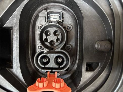 Used 2019 Chevrolet Bolt LT image 27