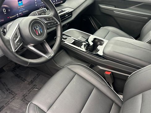 Used 2025 Buick Enclave Preferred image 11