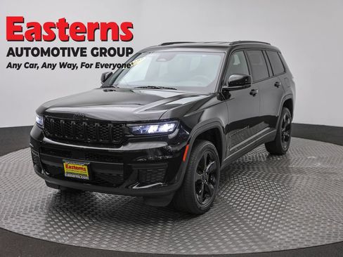 Used 2023 Jeep Grand Cherokee L Laredo AWD/4WD image 1