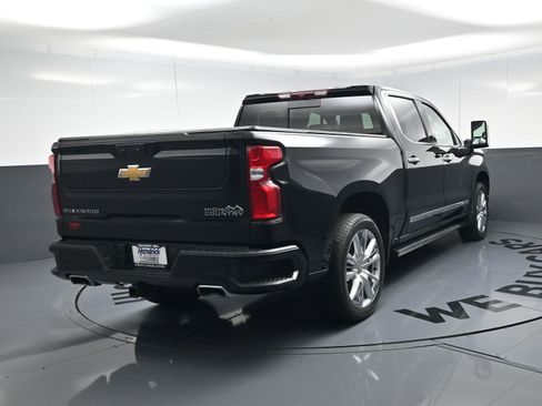 Certified 2024 Chevrolet Silverado 1500 High Country w/ High Country Premium Package image 9