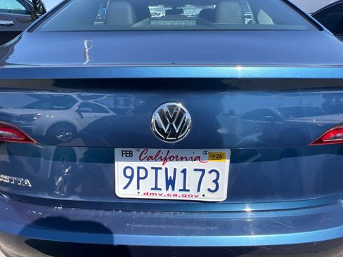 Used 2020 Volkswagen Jetta SE w/ SE Cold Weather Package image 19