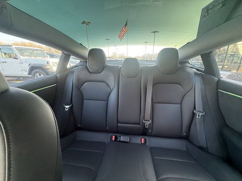 Used 2025 Tesla Model 3 Long Range image 17