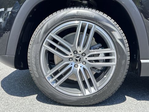 New 2026 Mercedes-Benz GLS 450 4MATIC image 17