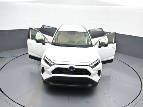 Certified 2024 Toyota RAV4 LE AWD/4WD image 45