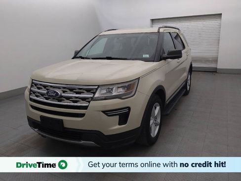 Used 2018 Ford Explorer XLT FWD image 1