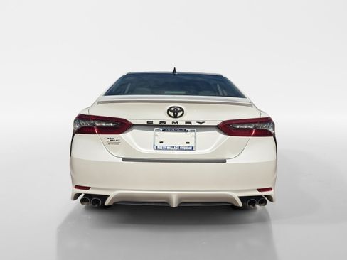 Used 2022 Toyota Camry XSE AWD/4WD image 4