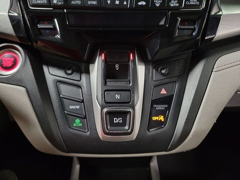 Used 2018 Honda Odyssey EX-L image 17